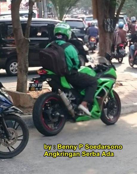 kawasaki ninja 250 FI SE hijau jadi armada GO-JEK cewek suka