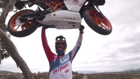 KTM Duke RC-390 Standar diajak DownHill, tanpa Rantai euy....