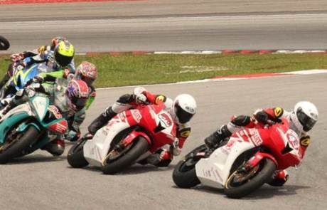 Tiga Pebalap AHM Siap Lanjutkan Prestasi Gemilang di ARRC 2015 seri 3, M.Fadli semakin Membaik 01 pertamax7.com