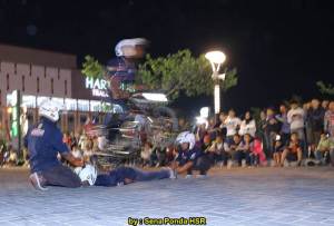 Aksi FreeStyle New Honda Sonic 150R Panaskan The Park Mall Solo Baru 07&nbsp;pertamax7.com