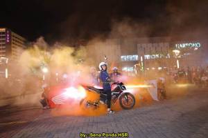 Aksi FreeStyle New Honda Sonic 150R Panaskan The Park Mall Solo Baru 10&nbsp;pertamax7.com