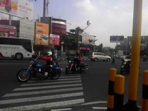 Aksi Pemberani Goweser hadang Mogeh di Jogja supaya tidak terobos lampu merah 03&nbsp;pertamax7.com