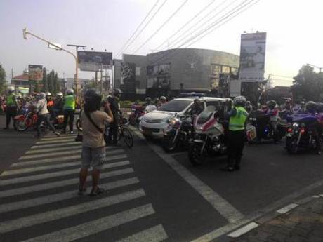 Aksi Pemberani Goweser hadang Mogeh di Jogja supaya tidak terobos lampu merah 05 pertamax7.com