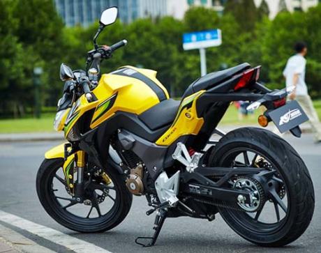 Foto Honda CB190R Tiongkok dan Spesifikasinya 21 Pertamax7.com