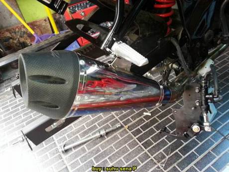 Gilee Honda CB150R facelift langsung di modif buat Free Style pas Launching 04 pertamax7.com