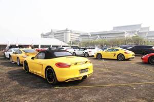 Intip CSR PT. Eurokars Artha Utama dan Porsche Club Indonesia donasi 60 kursi roda ke Yayasan Maria Monique 04&nbsp;pertamax7.com