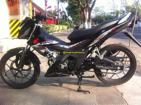 Kala New Honda Sonic 150R  Dibongkar Mesin Nampak Besar Nan Padat 03 Pertamax7.com