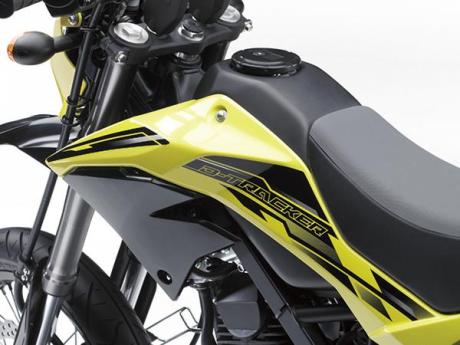 Kawasaki Luncurkan New D-Tracker 150 bervelg Ring 17 Lebar, makin Macho 02 Pertamax7.com