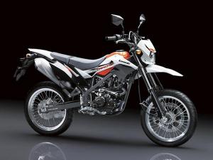 Kawasaki Luncurkan New D-Tracker 150 bervelg Ring 17 Lebar, makin Macho 04&nbsp;Pertamax7.com