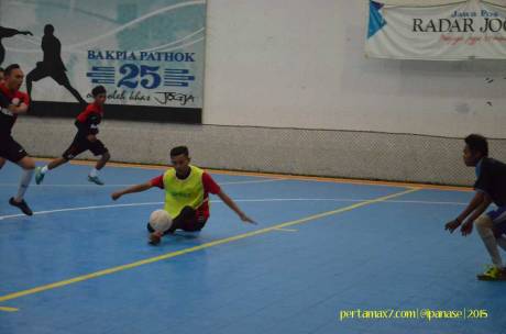Meriahnya Komunitas Honda Yogyakarta Beradu Futsal sambil Nonton New Sonic 150R 04 Pertamax7.com