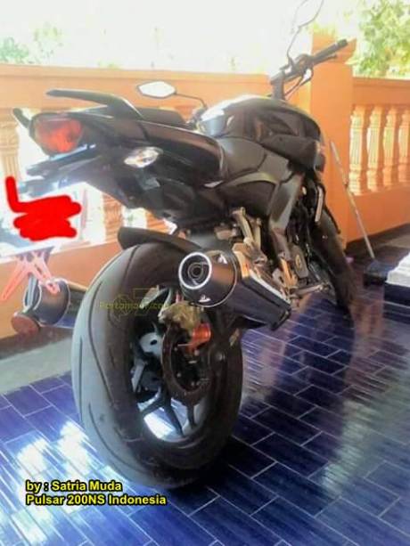 Modifikasi kawasaki bajaj pulsar 200ns Pakai Knalpot Kembar Suzuki Inazuma 250, Gurih pertamax7.com