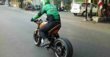 Motor Buntung Buat Armada Gojek, Gimana Naikin penumpang yak pertamax7.com 1