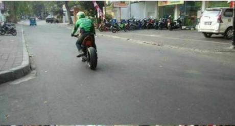 Motor Buntung Buat Armada Gojek, Gimana Naikin penumpang yak pertamax7.com 2