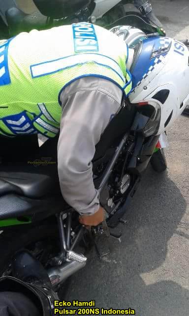 Polisi Gergaji Knalpot Racing Ninja 250 Dan Ninja 150 Di Bogor, Galakkan Tapi Jangan Tebang Pilih pertamax7.com