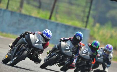 Yamaha-Riding-Academy-2015-di-Sentul-International-Circuit-(6)