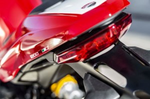 Ducati Monster 1200 R 201646&nbsp;Pertamax7.com