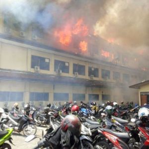 Gedung Mapolda Jateng Terbakar, banyak Motor Hangus 01&nbsp;Pertamax7.com