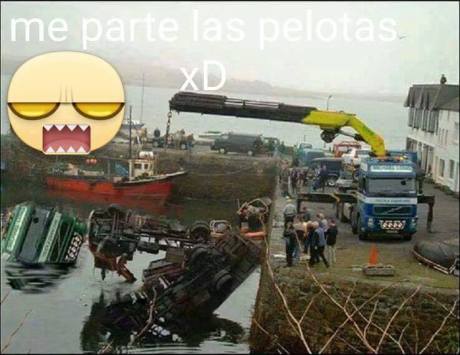 Mau Angkat Mobil Tercebur di Laut, sampai 3 Truck Crane turun tangan 05 Pertamax7.com