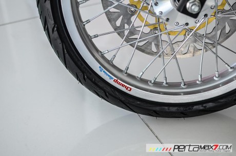 Modifikasi new Honda Sonic 150R velg Jari cakram Lebar pakai Tromol Supra X RDB_-9