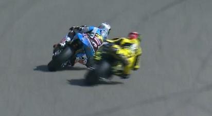 Panasnya Tito Rabat Rebut Juara Moto2 Aragon 2015 03 Pertamax7.com