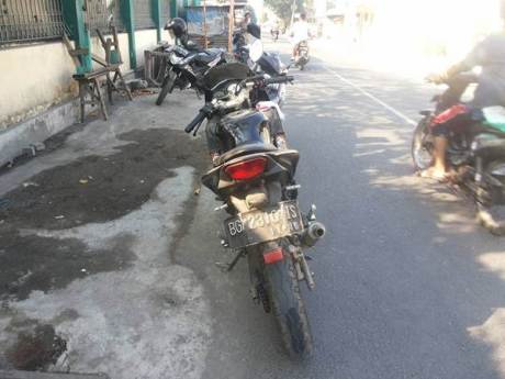 Rider Ninja 2T Tergesa-Gesa Karena Acara, Nggak Pake Tengok Tabrak Suzuki Smash Eh Nggak Punya Uang 00 pertamax7.com