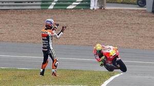 Rossi Vs Stoner Crash Motogp Jerez Marshall help 46 01&nbsp;pertamax7.com