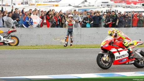 Rossi Vs Stoner Crash Motogp Jerez Marshall help 46 04 pertamax7.com