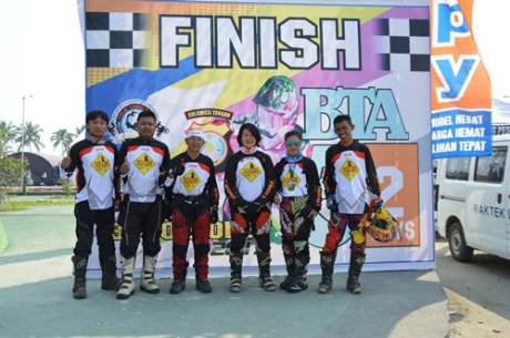 Bhayangkara Trail Adventure 5 kota Palu  berhadiah 12 motor Viar 00 pertamax7.com