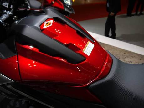 Ini dia Honda NC750X 2016, Siap berpetualang dengan bagasi lebih luas 03 pertamax7.com
