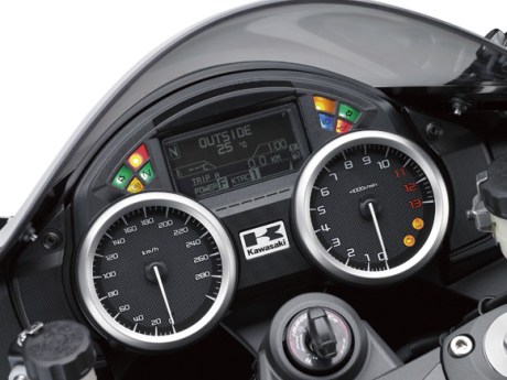 Ini dia Kawasaki Ninja ZX-14R 2016 terbaru, Lolos EURO4 bro 16_ZX1400HJ_G_11 Pertamax7.com