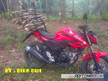 Masih Baru belum Keluar Pelat Nomer All New Honda CBR150R merah ini buat kerja angkat kayu 03 Pertamax7.com