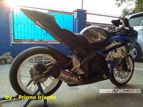 Modifikasi Yamaha Old Vixion berjubah fairing R15 V1.0 pake buntut R15 V2.0 ini gimana om11 Pertamax7.com
