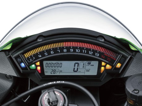 New Kawasaki ZX-10R 2016 16_ZX1000RS_G_15 Pertamax7.com