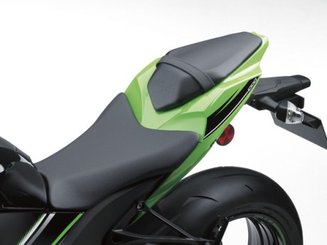 New Kawasaki ZX-10R 2016 16_ZX1000RS_G_32 Pertamax7.com
