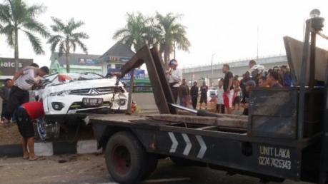 Pajero Sport Tabrak Lari Pengendara Vario Sampai Meninggal, Saat Kabur lalu terguling di jogja 09 Pertamax7.com