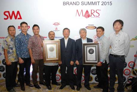 PT-Yamaha-Indonesia-Motor-Manufacturing-raih-Indonesia-Best-Brand-Award-2015-untuk-Mio-dan-V-Ixion