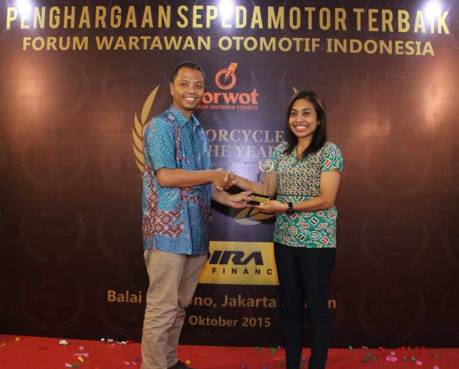 Yamaha-NMAX-2015-Motorcycle-of-The-Year-versi-Forum-Wartawan-Otomotif-Indonesia-(Forwot)-Award-pertamax7.com