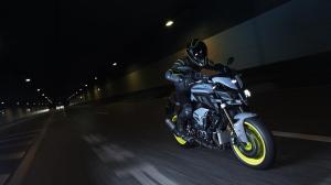 2016 New Yamaha MT-10 2016-Yamaha-MT-10-EU-Night-Fluo-Action-007 Pertamax7.com