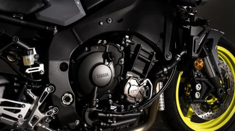 2016 New Yamaha MT-10 2016-Yamaha-MT-10-EU-Night-Fluo-Detail-001 Pertamax7.com