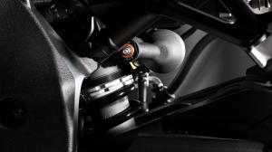 2016 New Yamaha MT-10 2016-Yamaha-MT-10-EU-Night-Fluo-Detail-007 Pertamax7.com