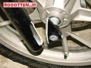 Bule Ini Keluhkan Motor BMW yang Protol Kualitas CHING-LING 09&nbsp;pertamax7.com