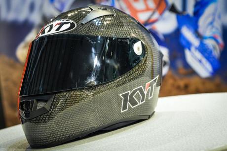 Intip Kerennya Helm KYT TURNDER FLASH Carbon Fiber dan Pakai Titanium, Buatan Italy Lho 02 Pertamax7.com