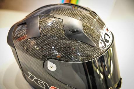 Intip Kerennya Helm KYT TURNDER FLASH Carbon Fiber dan Pakai Titanium, Buatan Italy Lho 07 Pertamax7.com