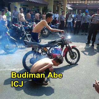 Kampanye pakai Knalpot Brong, di tangkep polisi lalu di bleyer di kuping, JOS pertamax7.com