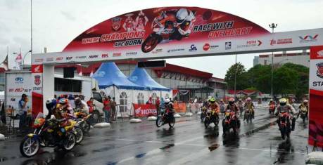 Nih Hasil Final Pebalap dan Tim terbaik HRC 2015, AHM Konsisten Lahirkan Pebalap Muda Berbakat pertamax7.com 2
