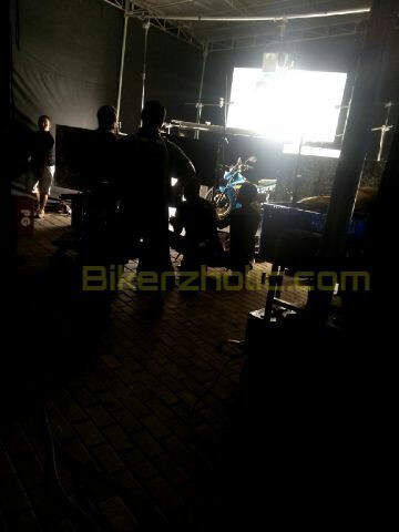 Terkuak Siapa di balik Wearpack Vinalez dalam Iklan Suzuki Satria F di Pondok Cabe 04 Pertamax7.com