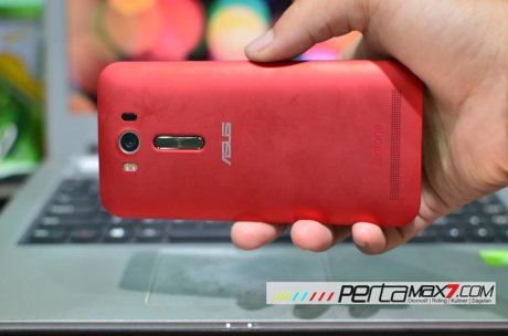 Unboxing Asus Zenfone 2 Laser enak di genggam desain menawan 11 Pertamax7.com