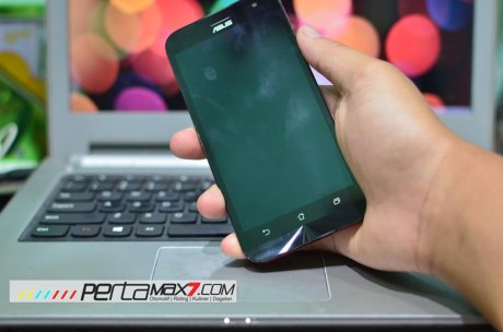 Unboxing Asus Zenfone 2 Laser enak di genggam desain menawan 15 Pertamax7.com