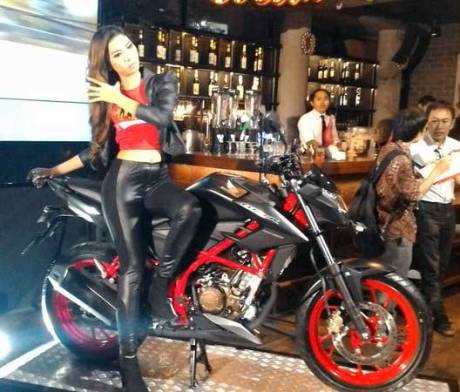 all-new-honda-CB150R-special-edition-new-raptor-black-pertamax7