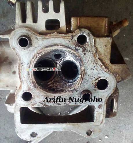 Bongkar Mesin Suzuki Shogun SP setelah 10 Tahun masih Jos, eh Yamaha New Vixion-nya 2 Tahun sudah Lecet 01 Pertamax7.com